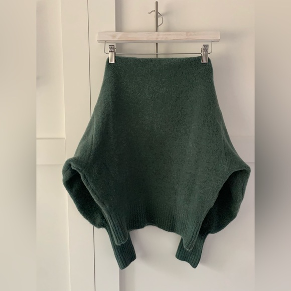 Zara Sweater - Picture 6 of 8